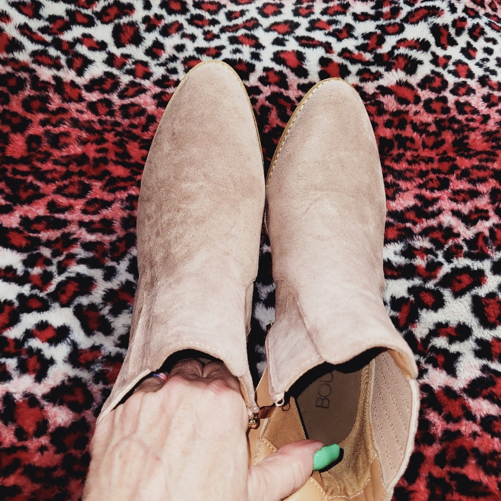 Corky's mauve booties Suze 8